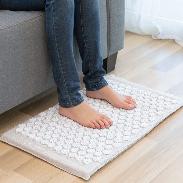 Biała mata do akupunktury InnovaGoods Mat-image-1