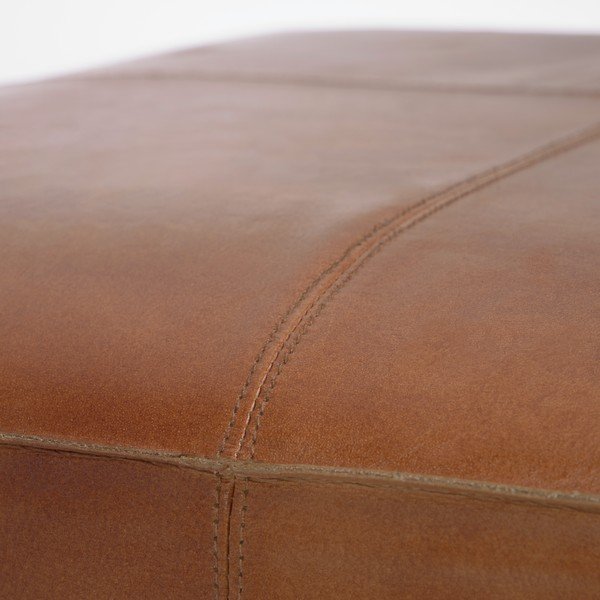 Brązowy podnóżek skórzany Kave Home Cesia-image-2