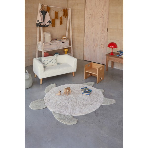 Beżowy bawełniany dywan dziecięcy tkany ręcznie odpowiedni do prania 110x130 cm Sea Turtle – Lorena Canals-image-1