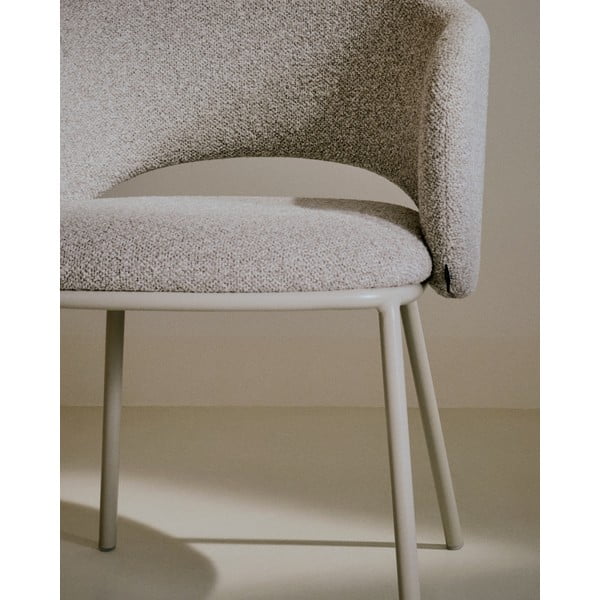 Tapicerowany fotel jadalniany w kolorze kości słoniowej Maina – Kave Home-image-2