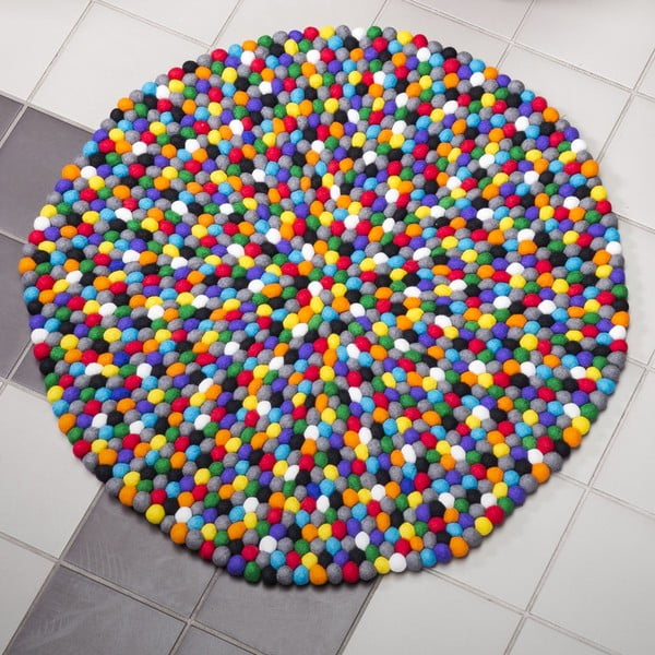 Ręcznie wykonany kulkowy dywan Happy Pills
