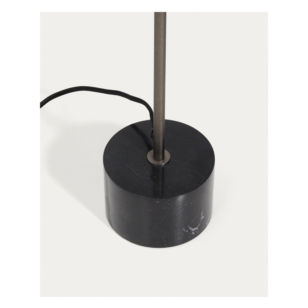 Czarna lampa stojąca (wysokość 121 cm) Lynor – Kave Home (zdjęcie 4)