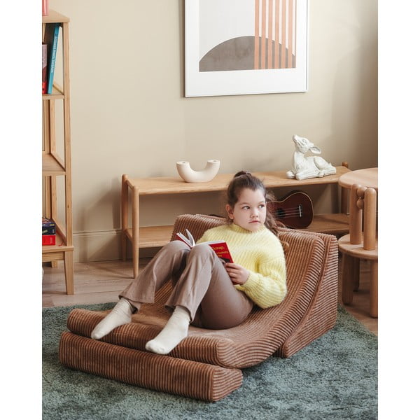Brązowy sztruksowy fotel dziecięcy Moon – Wigiwama-image-1