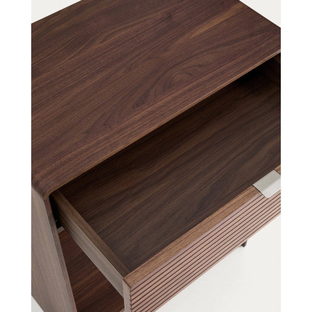 Komoda w dekorze orzecha w ciemnym naturalnym kolorze 60x81x37 cm Norlen – Kave Home (zdjęcie 10)