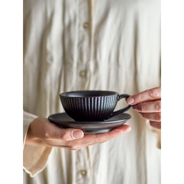 Czarna filiżanka do cappuccino ceramiczna 200 ml Neri – Bloomingville-image-3