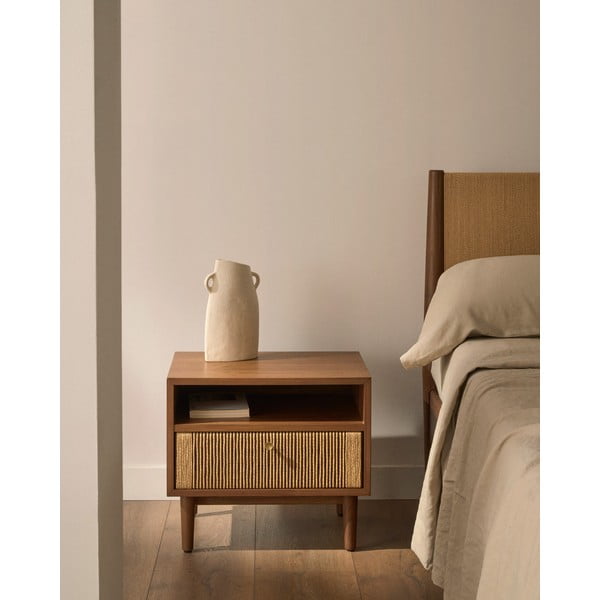 Brązowa szafka nocna w dekorze orzecha Elan – Kave Home-image-1