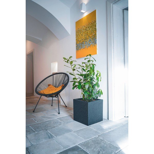 Samonawadniająca doniczka z plastiku z recyklingu Cubico Stone – Flower Lover-image-1