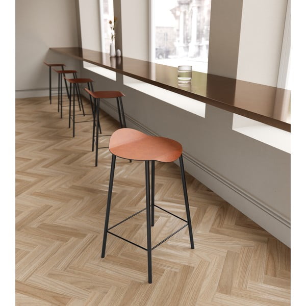 Koniakowy hoker ze skóry Flamingo Bull – LIND DNA-image-1