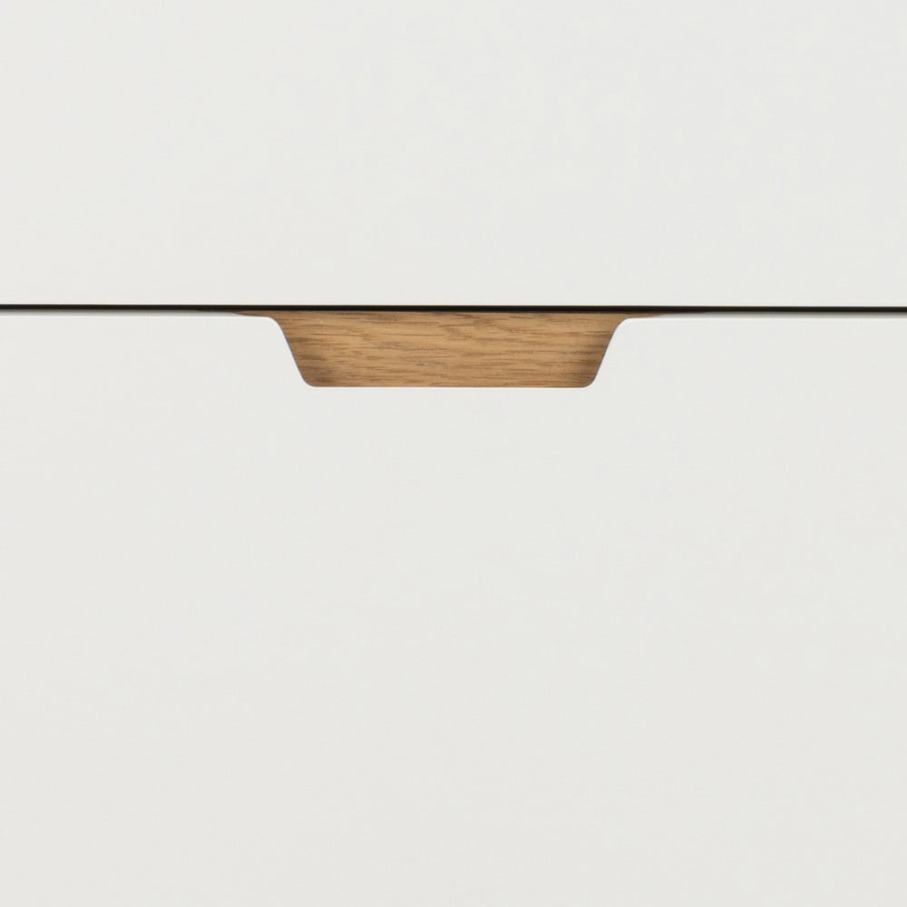 Biała komoda 135x90x40 cm Lowell – Actona (zdjęcie 9)