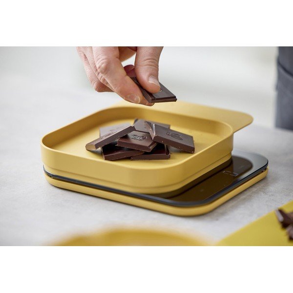 Żółta plastikowa cyfrowa waga kuchenna Mensura – Rosti-image-1