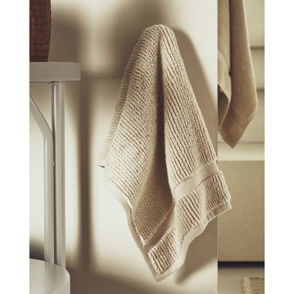 Beżowy bawełniany ręcznik frotte 50x90 cm Olvira – Kave Home-image-3