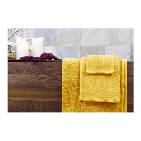 Komplet dwóch żółtych ręczników i ręcznika kąpielowego Jalouse Maison Jaune