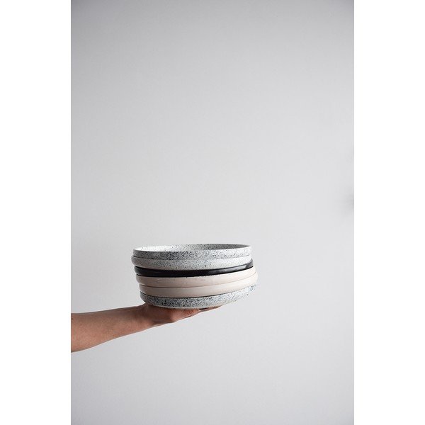 Biało-czarny kamionkowy mały talerz ÅOOMI Mess, ø 20 cm-image-1