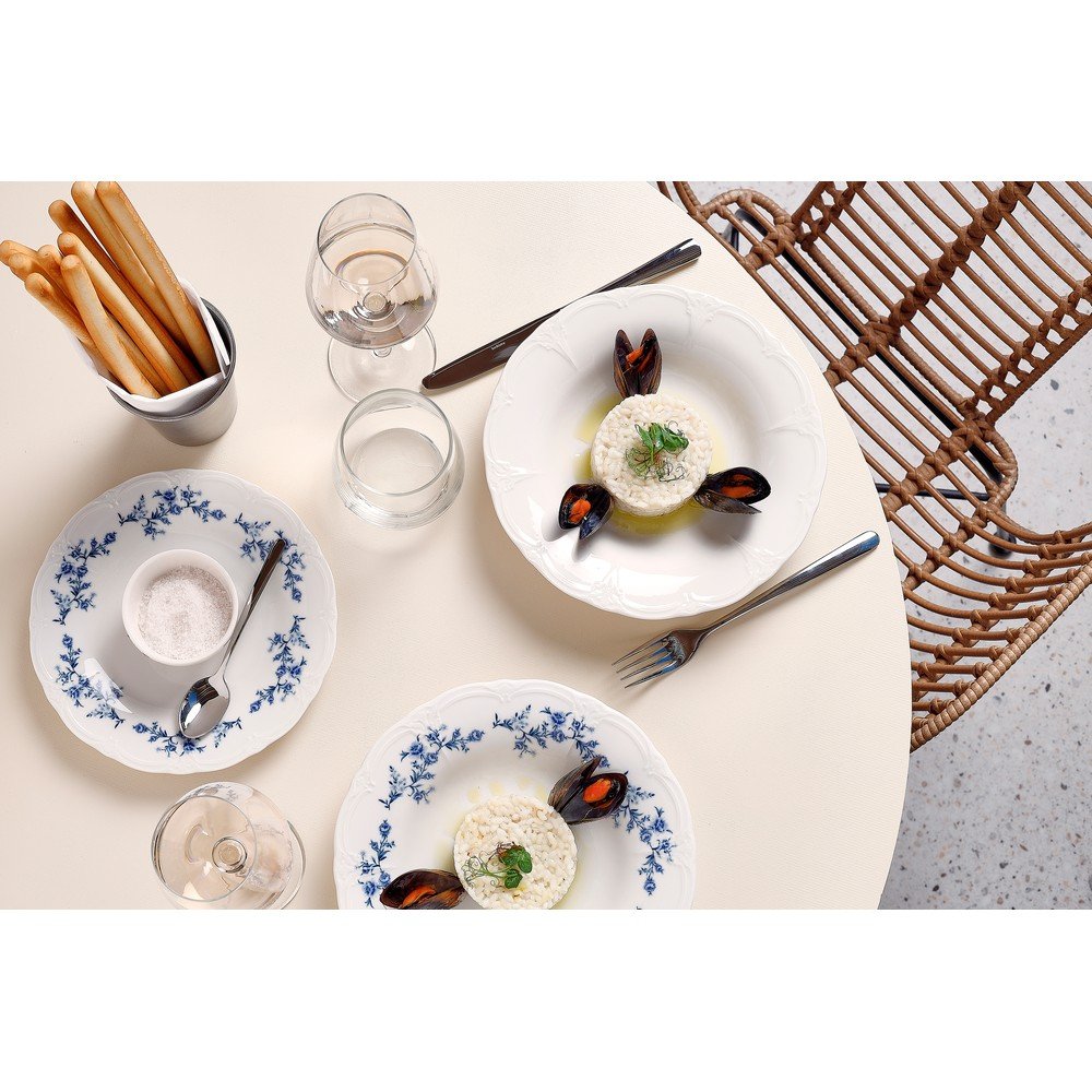 Biały/niebieski głęboki porcelanowy talerz ø 23,5 cm Retro – BonBistro (zdjęcie 6)