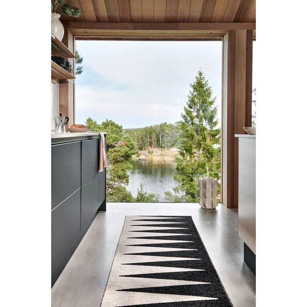 Czarno-biały chodnik odpowiedni na zewnątrz 70x150 cm Vivi Black – Pappelina-image-1