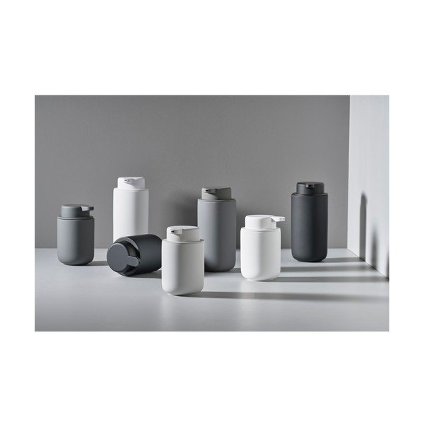 Czarny ścienny kamionkowy dozownik do mydła 450 ml Ume – Zone-image-1