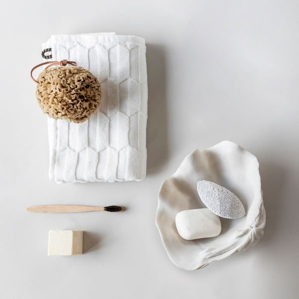 Kremowy dywanik łazienkowy 50x80 cm Geo – Mette Ditmer Denmark-image-1