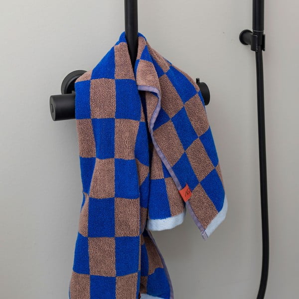 Niebiesko-brązowy ręcznik kąpielowy z bawełny organicznej 70x133 cm Retro – Mette Ditmer Denmark-image-1