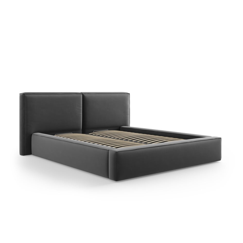 Ciemnoszare aksamitne tapicerowane łóżko dwuosobowe ze schowkiem i stelażem 200x200 cm Arendal – Cosmopolitan Design