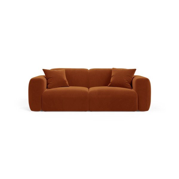 Aksamitna sofa w kolorze terakoty 220 cm Strino – Cosmopolitan Design