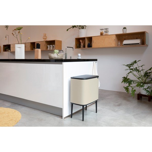 Beżowy stalowy kosz na śmieci otwierany na dotyk 36 l Bo Touch Bin – Brabantia-image-1