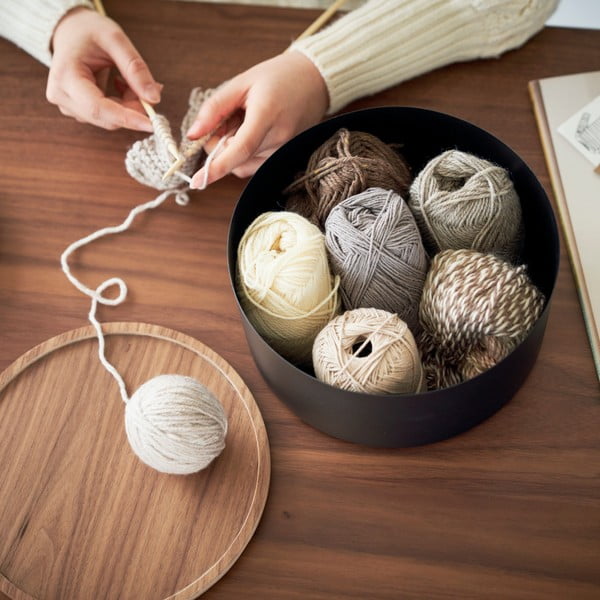 Czarny metalowy pojemnik z pokrywką ø 22x11 cm Rin – YAMAZAKI-image-2