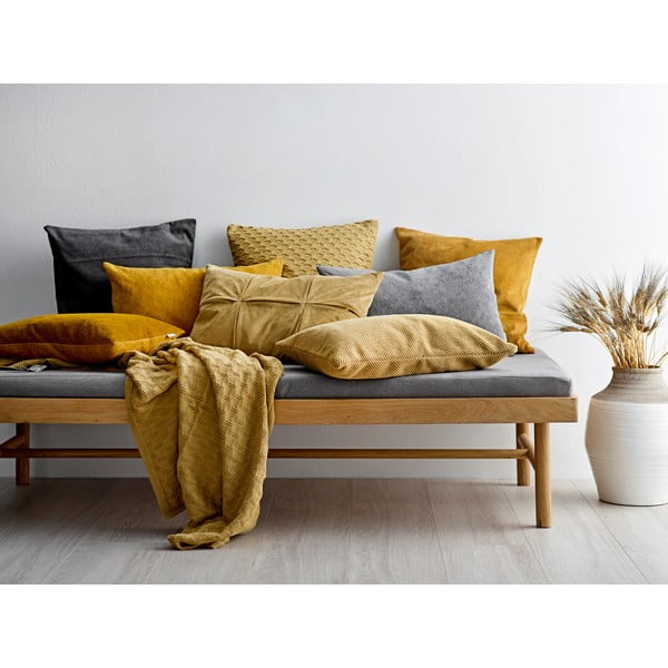 Żółta poduszka z wysoką zawartością bawełny Södahl Klara, 40x60 cm-image-1