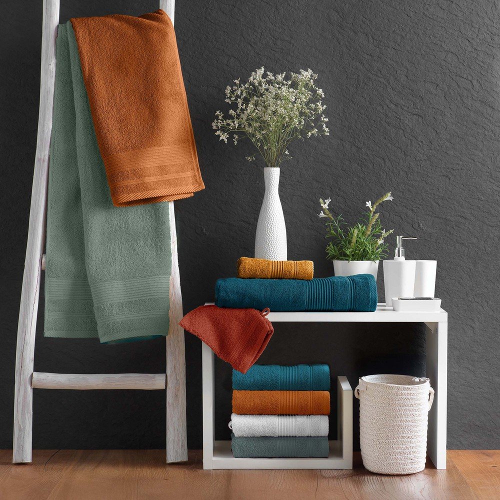 Bawełniany ręcznik kąpielowy frotte w kolorze terakoty 70x130 cm Tendresse – douceur d'intérieur (zdjęcie 4)