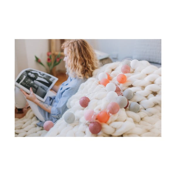 Biała girlanda świetlna z żarówkami LED LUKKA, 30 lampek-image-3