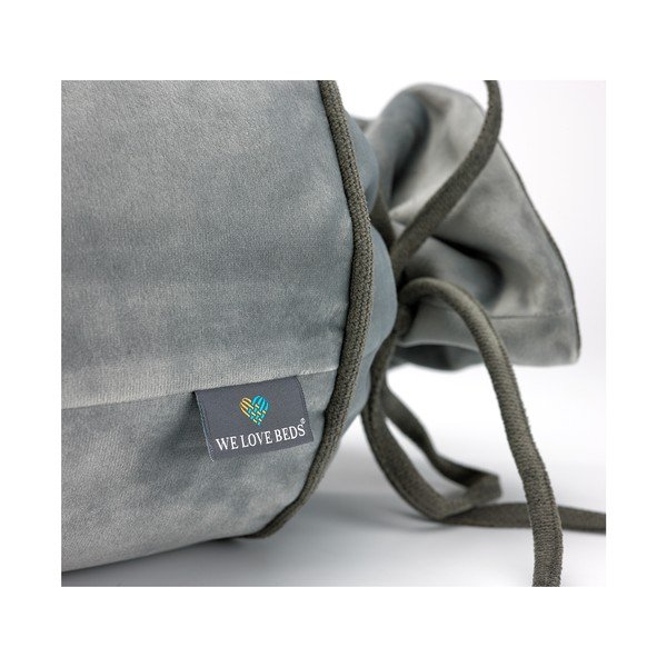 Szara poszewka na poduszkę WeLoveBeds Silver Candy, ⌀ 20x58 cm-image-4