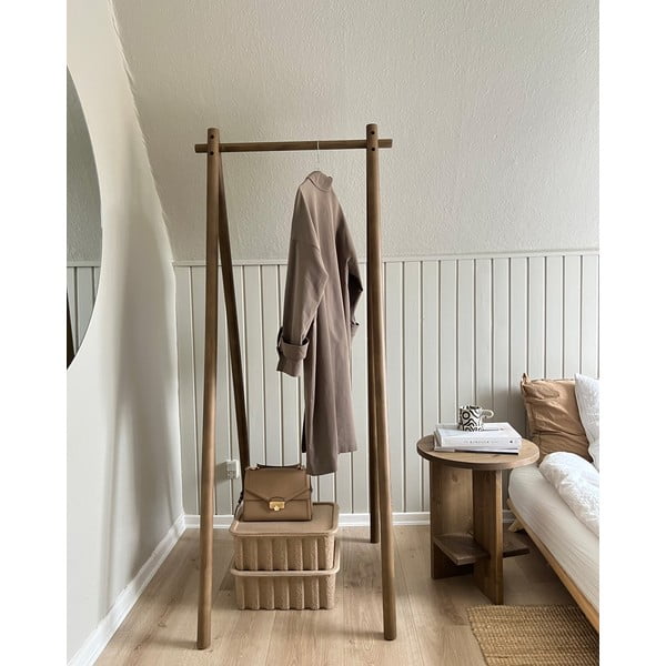 Brązowy stojak na ubrania z drewna sosnowego Hongi – Karup Design-image-4