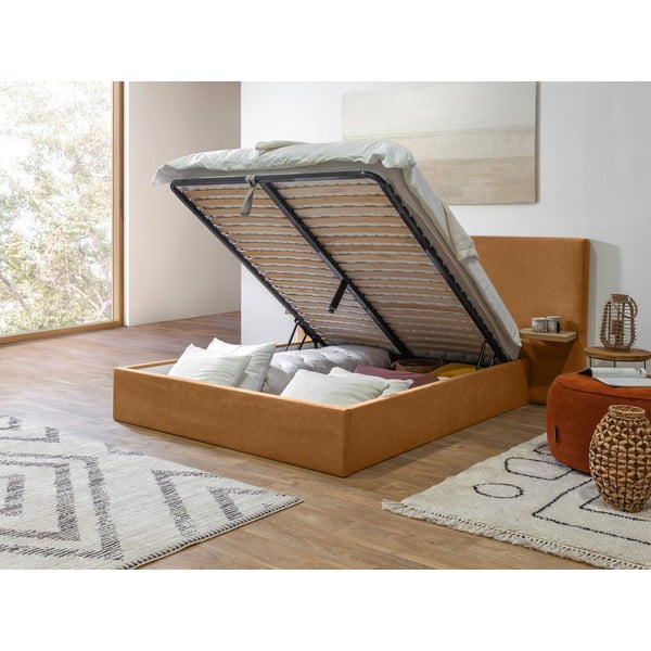 Tapicerowane łóżko dwuosobowe ze schowkiem ze stelażem 160x200 cm w odcieniach ochry Blandine – Bobochic Paris-image-3