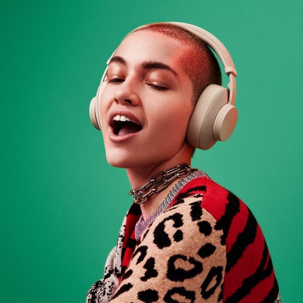 Beżowe słuchawki Bluetooth Urbanears Pampas-image-1