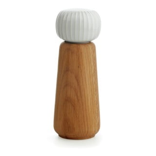 Młynek do przypraw z drewna dębowego z białym porcelanowym detalem Kähler Design Hammershoi, wys. 17,5 cm