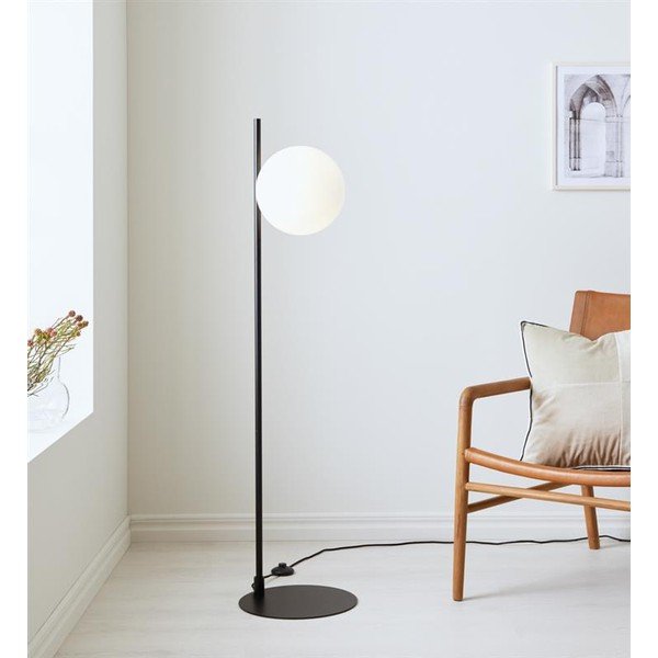 Biała lampa stojąca Markslöjd Dione, wys. 134,5 cm-image-2