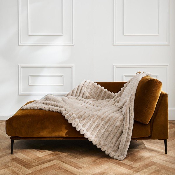 Beżowy koc z mikropluszu 180x220 cm Boudoir – douceur d'intérieur-image-3