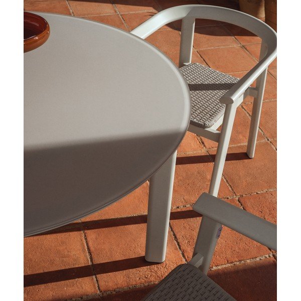Okrągły stół ogrodowy ze szklanym blatem ø 120 cm Erice – Kave Home-image-2