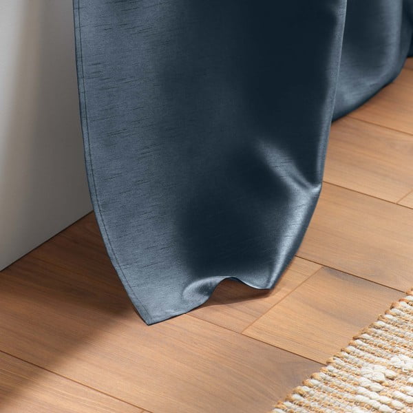 Ciemnoniebieska zasłona z mikrosatyny 140x240 cm Shana – douceur d'intérieur-image-3