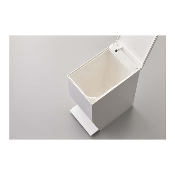Biały plastikowy kosz na śmieci z pedałem 3,9 l Tower – YAMAZAKI-image-3