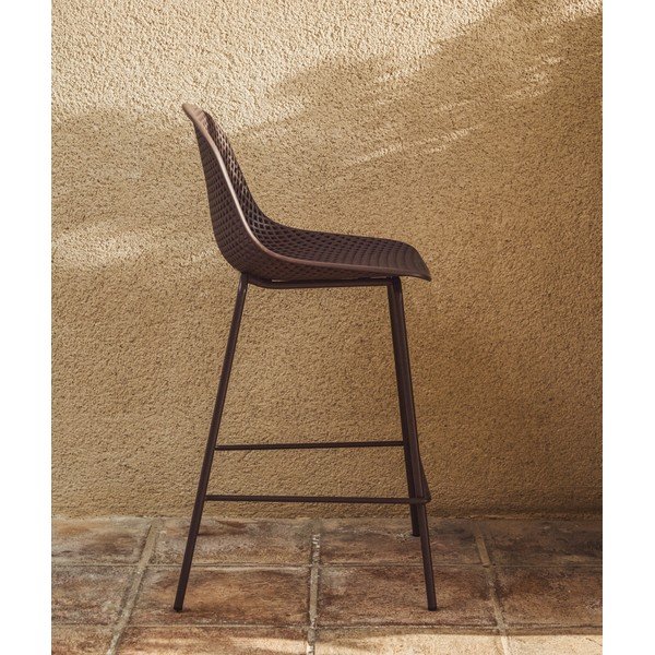 Brązowy metalowy/plastikowy hoker ogrodowy Quinby – Kave Home-image-1