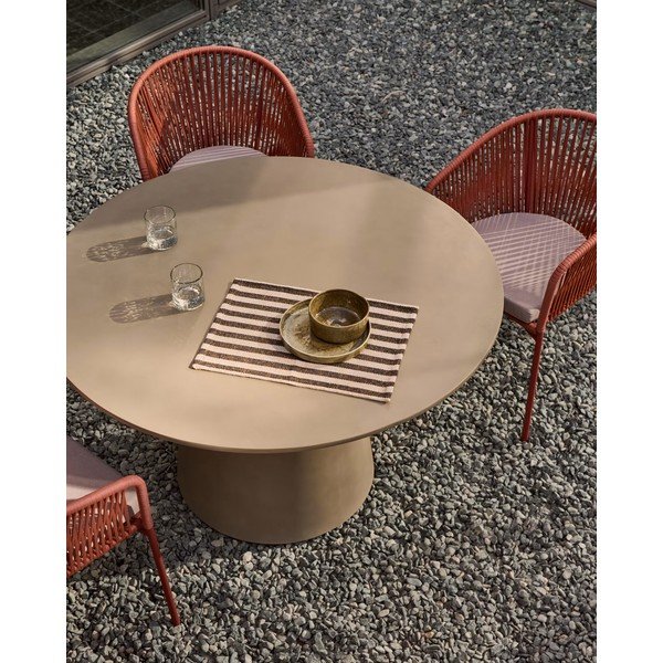 Betonowy stół zewnętrzny Kave Home Itai, ⌀ 120 cm-image-2