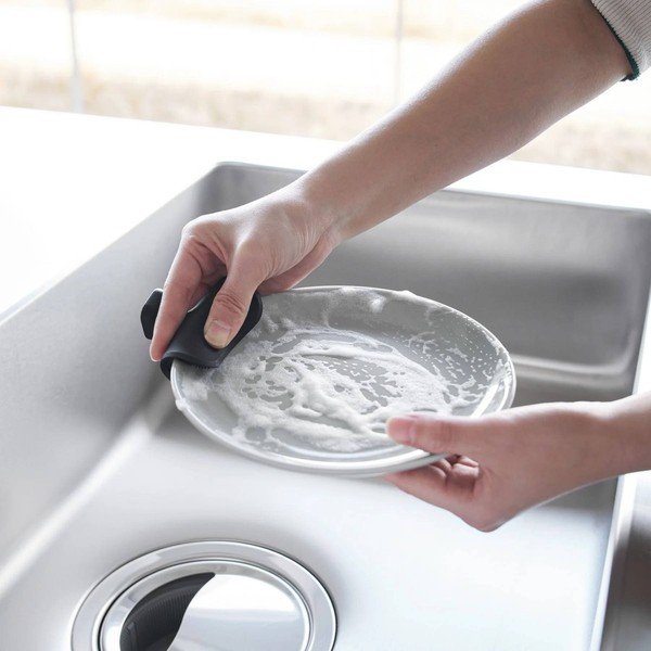 Silikonowa gąbka do mycia naczyń Tower – YAMAZAKI-image-2