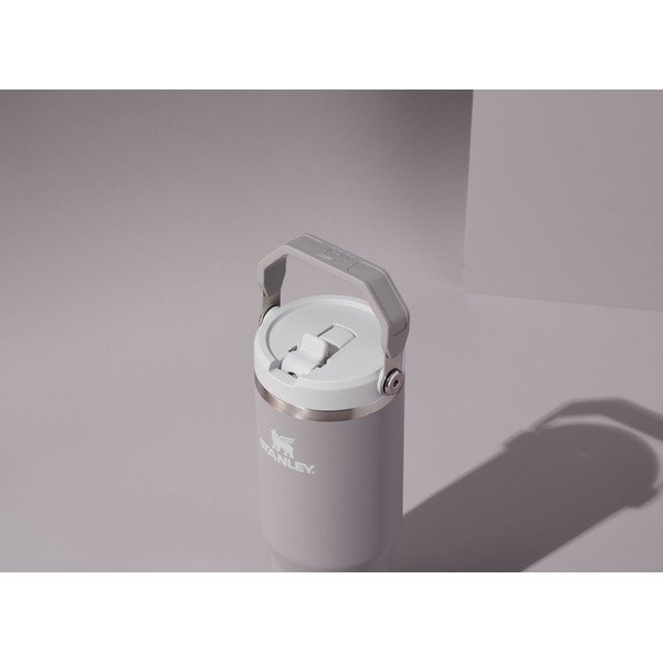 Jasnoszary termos ze stali nierdzewnej 410 ml IceFlow™ Flip Straw 2.0 Tumbler Ash – Stanley-image-1