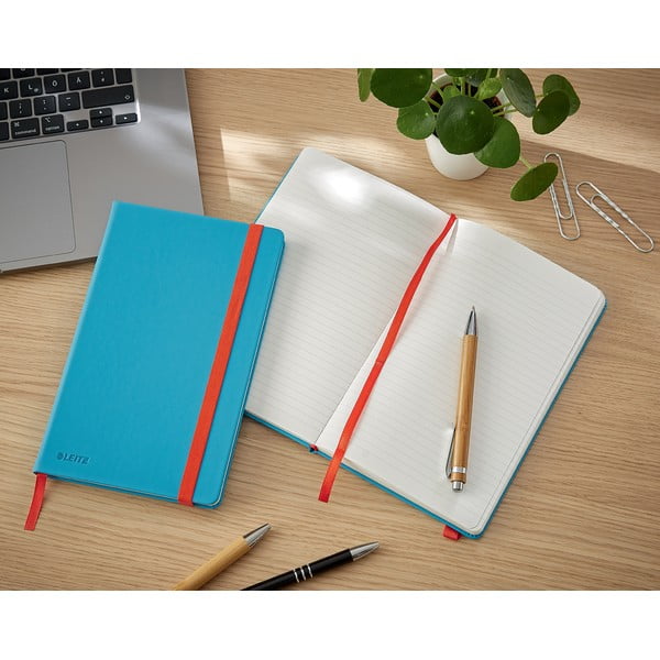 Niebieski notatnik z miękką powierzchnią Leitz, 80 stron-image-1