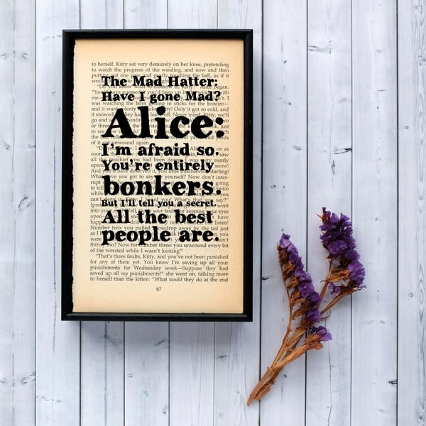 Plakat w
  drewnianej ramie Alice in Wonderland Bonkers