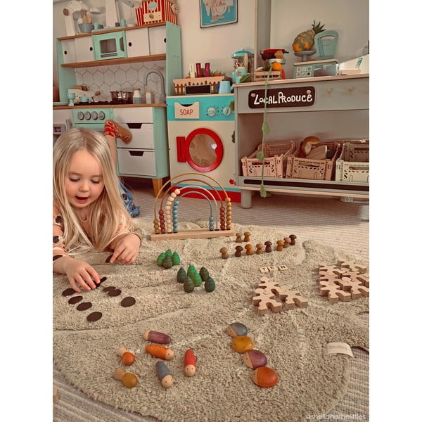 Bawełniany dywan dziecięcy w kolorze khaki tkany ręcznie odpowiedni do prania 75x100 cm Mini Monstera Olive – Lorena Canals-image-4