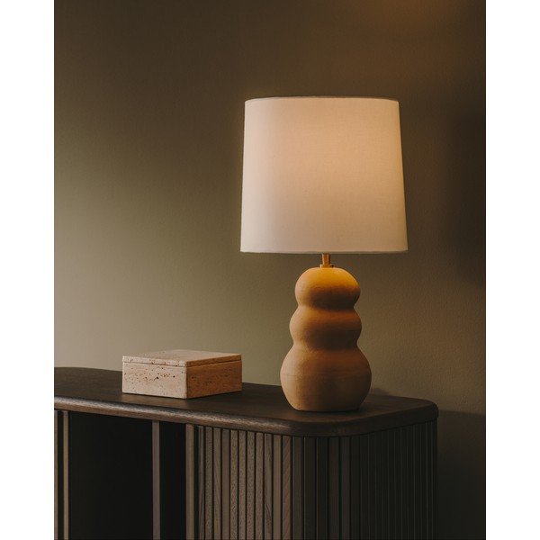 Kamienna lampa stołowa w naturalnym kolorze z tekstylnym kloszem (wysokość 55 cm) Madsen – Kave Home-image-1