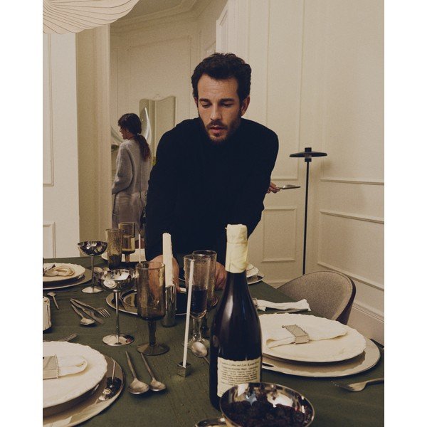 Czarna lampa stojąca z metalowym kloszem (wysokość 130 cm) Nuvira – Kave Home-image-3