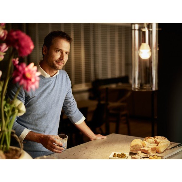 Żarówka Philips 3W (25W) E27, Warm White-image-3