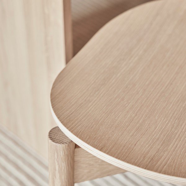 Krzesło z litego drewna jesionowego w jasnym naturalnym kolorze Oy – OYOY Living Design-image-2